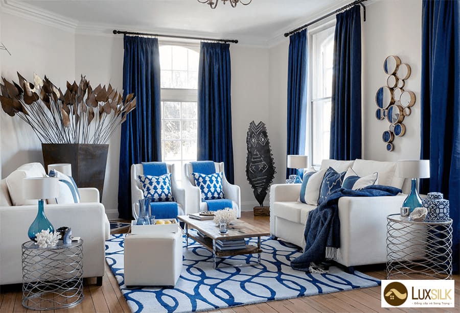 Bộ sưu tập rèm cửa màu xanh làm mới không gian sống sẽ giúp cho căn nhà của bạn trở nên mới mẻ và đầy sức sống. Cùng đón xem và khám phá cách kết hợp màu sắc độc đáo để tạo nên không gian sống thật sự độc đáo và đẹp mắt.